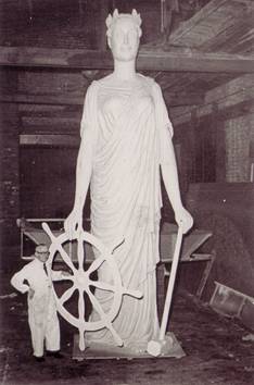 Insull Epic Statue